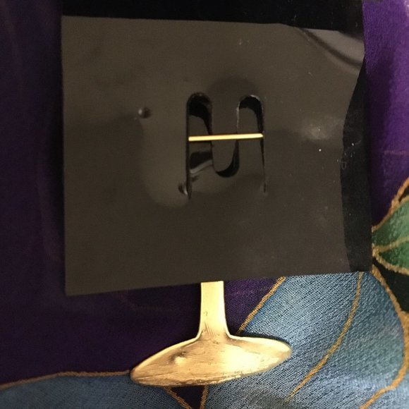 Fashion Cocktail Brooch - Picture 2 of 3